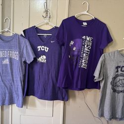 LADIES TCU SHIRTS MEDIUM