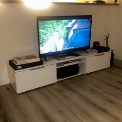 TV CONSOLE WITH STORAGE  