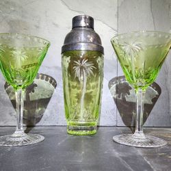 William Yeoward "Alexis" Green Hand-Cut Crystal Cocktail Set