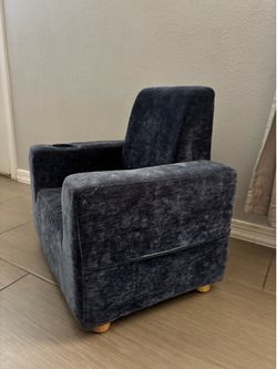 GapKids chair