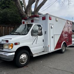 1993 Ford E350 Wheeled Coach Ambulance 