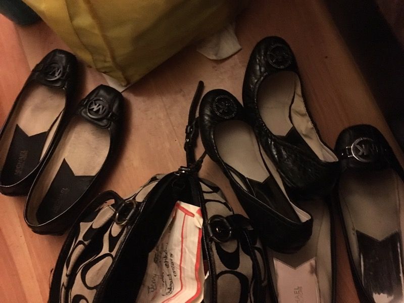 MICHAEL KORS SHOES FLATS BLACK LEATHER OUTER AND SNEAKER STYLE SOLE!