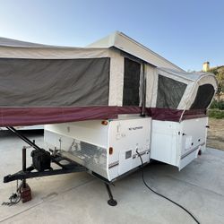 2009 Fleetwood Niagara Popup Trailer, !! High Wall  SLIDEOUT !! Sleeps 6-8  Roof A/c !! SHOWER !! 