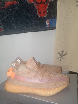 Yeezy BOOST SZ 4Y W/Box