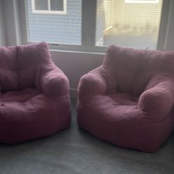 2 pink chairs like new never used