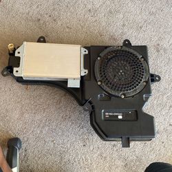 Toyota 4Runner Subwoofer Enclosure