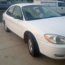 2006 Ford Taurus