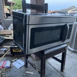 Frigidaire Microwave 