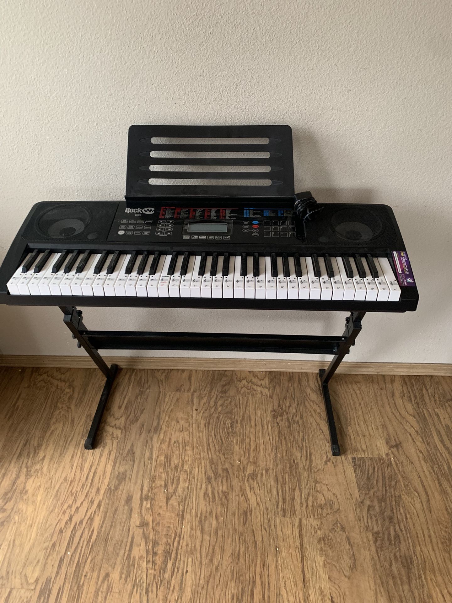 Piano Keyboard 