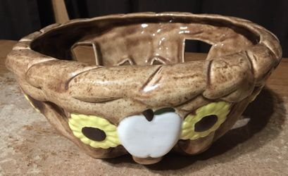 Vintage 1980 Good Time Molds Apple Flower Basket bowl 