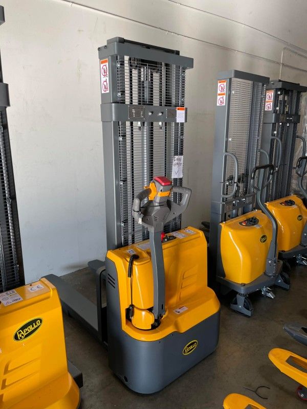 New Full Electric Pallet Stacker