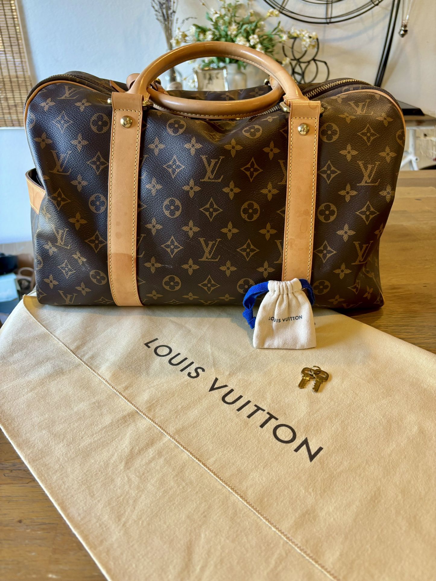 Authentic Louis Vuitton Monogram Carryall