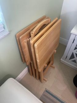 TV tray set