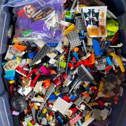 35 Pound Lot Of Legos
