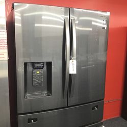 New Scratch And Dent Samsung 22 Cu Ft Grab And Go Black Stainless Steel 5 Door Fridge. 1 year Warranty 