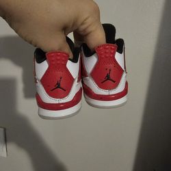 5C Jordan Retro 4