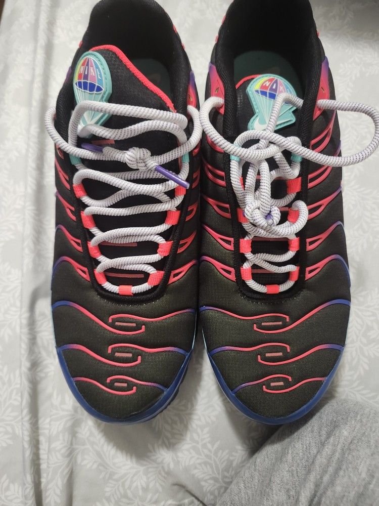 Nike Air Max Plus 'Parachute'