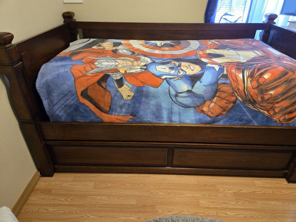 Trundle Bed