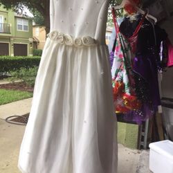 Cinderella brand Formal dress in white/ivory 6t