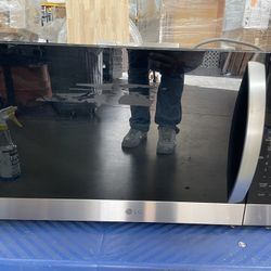 LG 1.7 cu. ft. 30 in. Width Over-the-Range Microwave with EasyClean in Stainless Steel