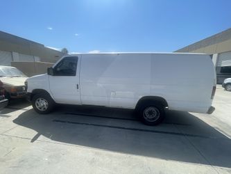 2008 Ford E-350