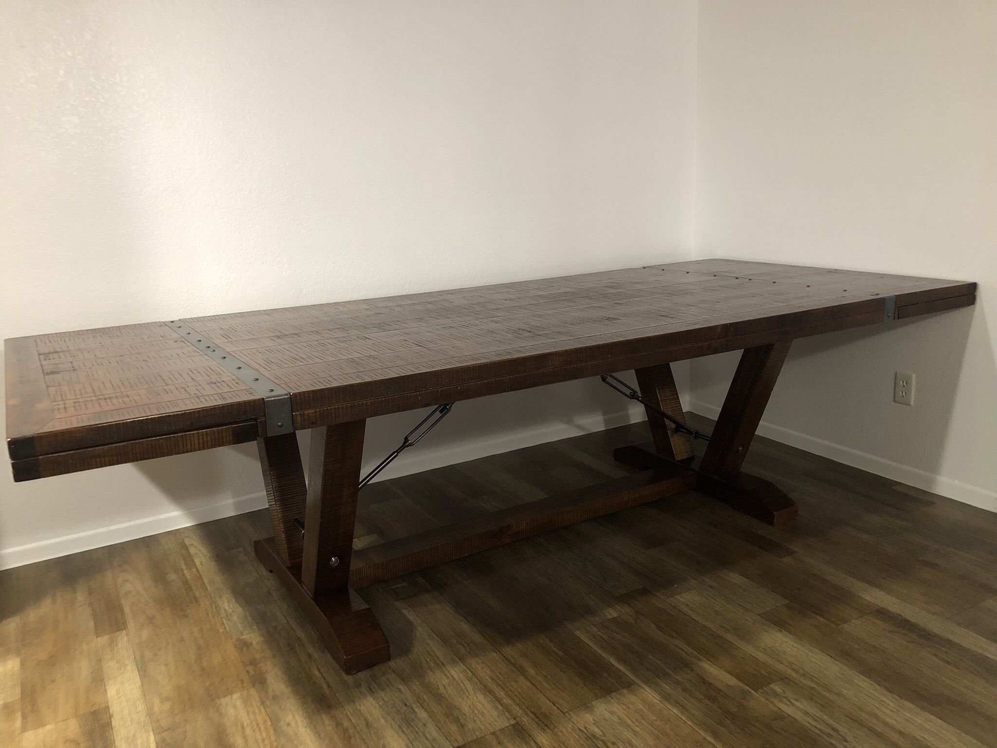 Dining Table/chairs & Buffet