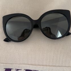 Authentic Gucci Cat Eye sun glasses