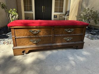 LANE Furn 1960s Cedar Chest Padded Bench