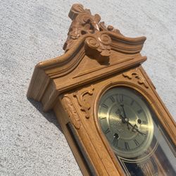 WALL CLOCK - ANTIQUE 