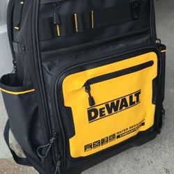 New Dewal Backpack Tools 