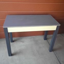 Desk/Table