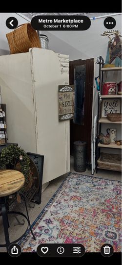 Vintage Wardrobe Cottage Distressed