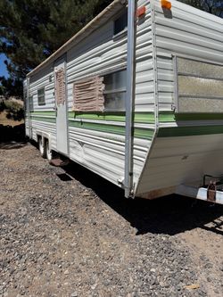 Camping trailer