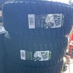 LT 285 55 20 Atturo Trail Blade XT