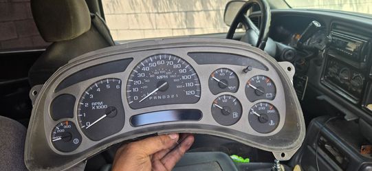 2006 yukon tahoe denali cluster  120k miles