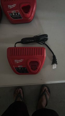 Milwaukee m12 charger new