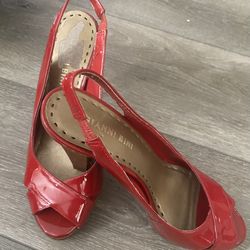 Red Pattend Leather Gianni Bini Heels 