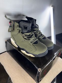 The sneakers in the selected region are the Air Jordan 6 Retro x Travis Scott 'Olive'.