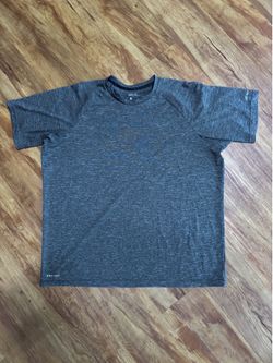 Nike Dri-FIT Men’s XL Gray Athletic Performance T-Shirt UPF 40+ Short Sleeve