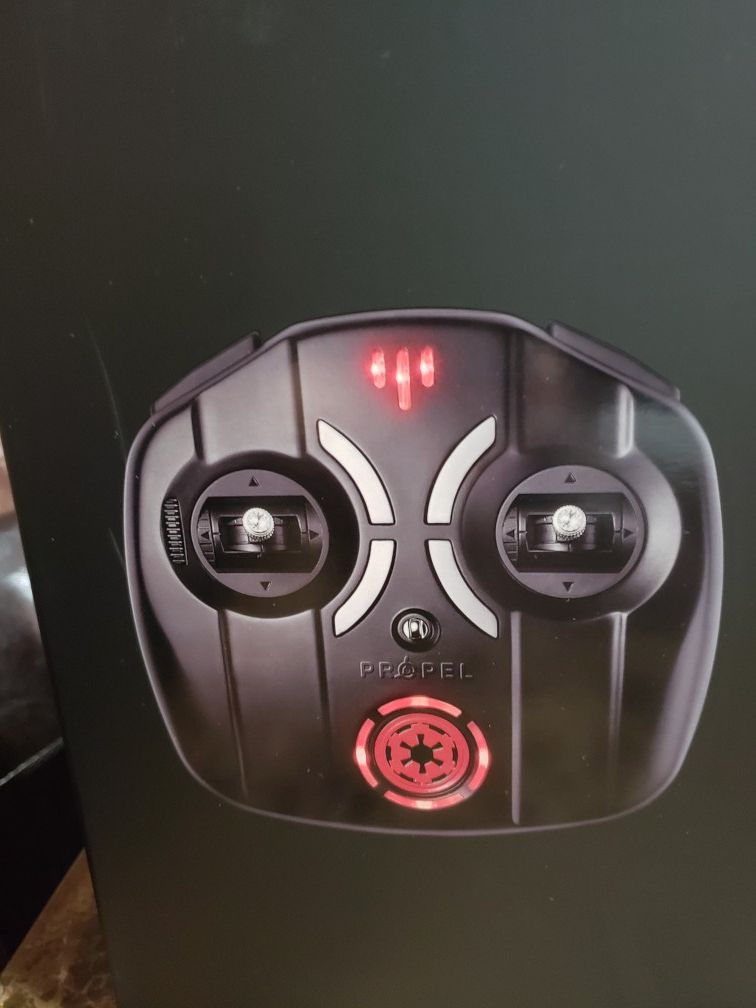 Used battling drone star wars. Have all the spare parts and the original box. Still like new