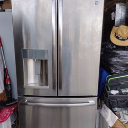GE STAINLESS bottom Freezer Refrigerator 