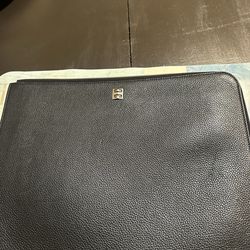 Givenchy Men’s Large Gusset Grained Leather Clutch
