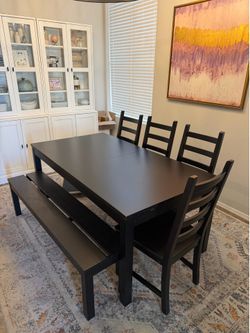 Dining room table