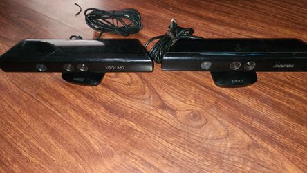Xbox 360 Kinect Sensors – Lot of 2