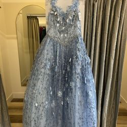 Light Blue Quinceanera Dress Size 10