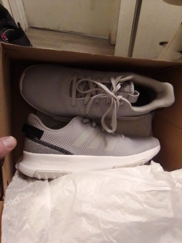 Women's Adidas US 7 1/2