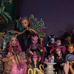 Monster high dolls