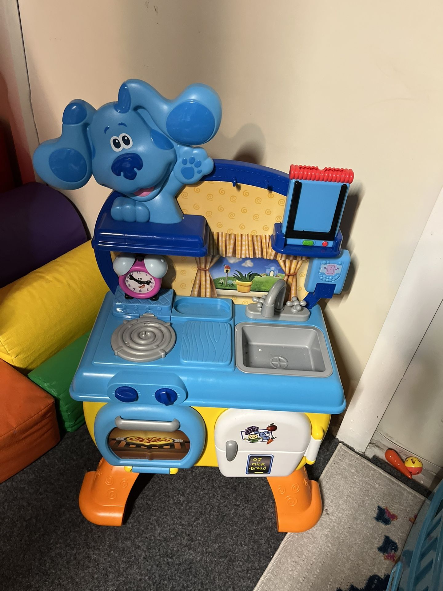 Blues Clues Kitchen