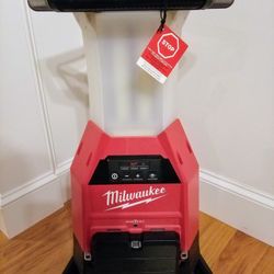 Milwaukee M18 Radius Site Light w/ONE-Key 9000 Lumens