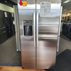 GE 25 Cu.ft Side By Side Refrigerator With MANUFACTURERS WARRANTY 